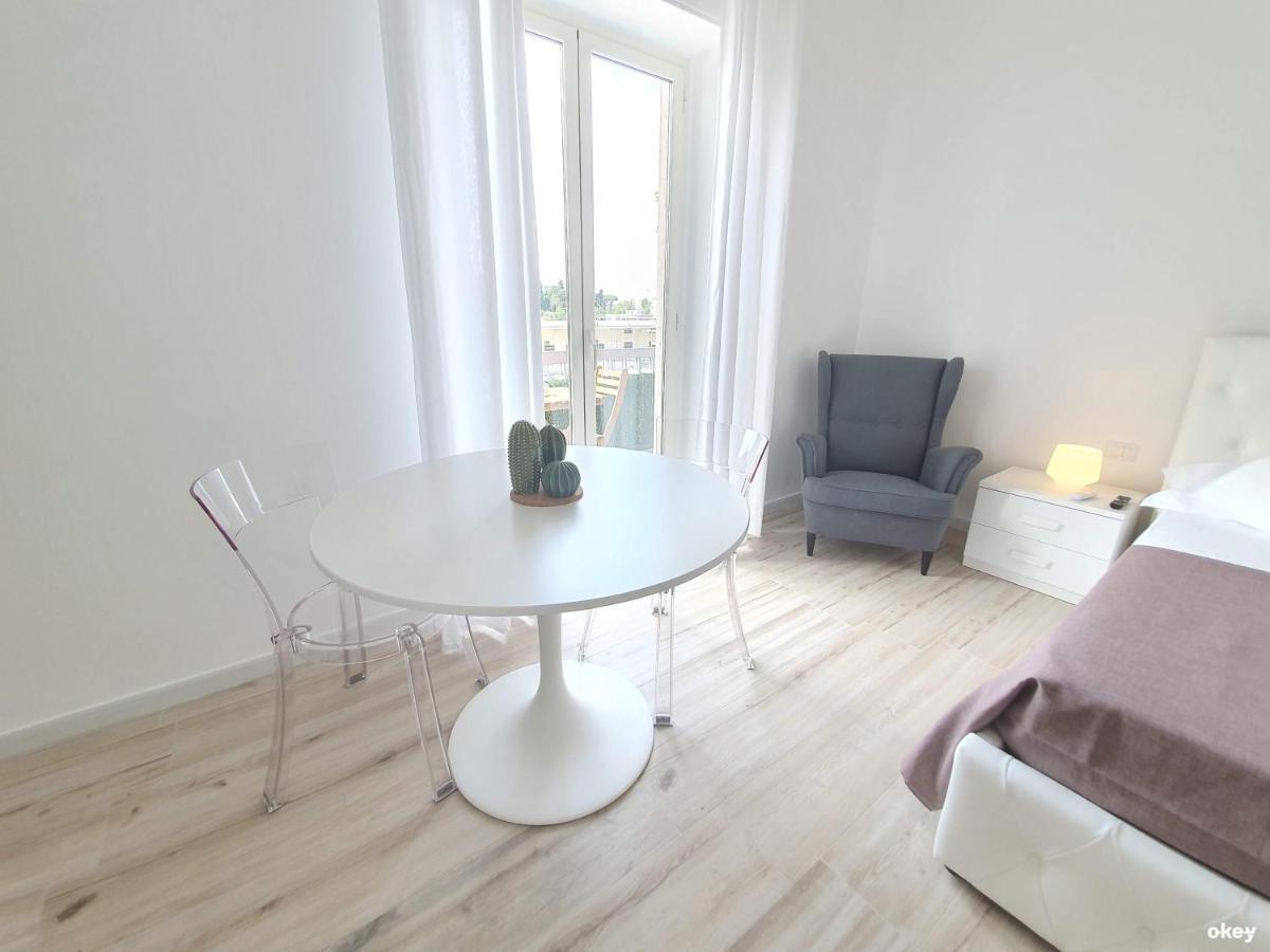 2B Home - Bari Centro Экстерьер фото